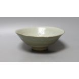 A Chinese incised celadon shipwreck bowl, Song/Yuan dynasty - 16.5cm diameter