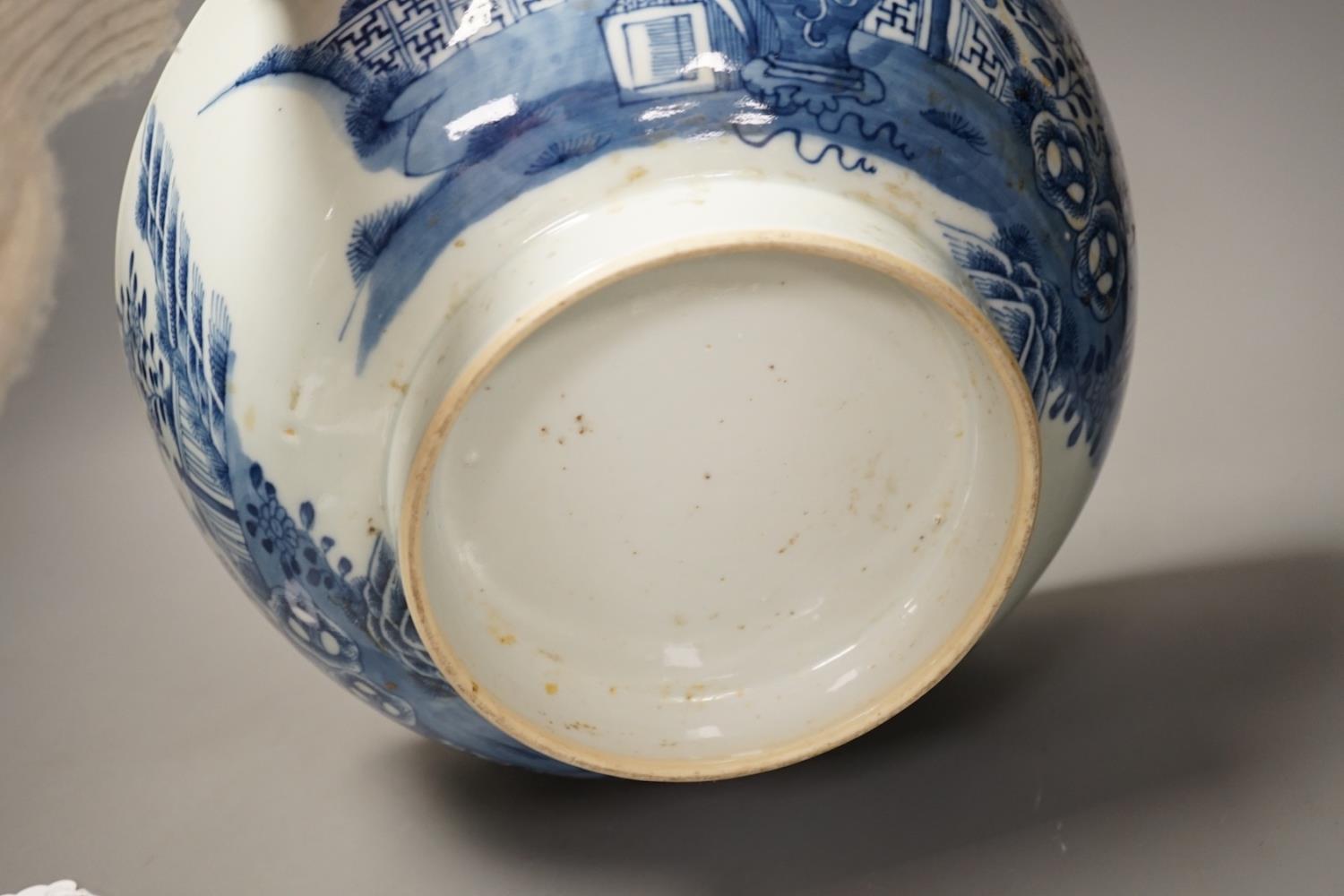 An 18th century Chinese blue and white punch bowl and similar plate. Largest 29cm - Image 6 of 6