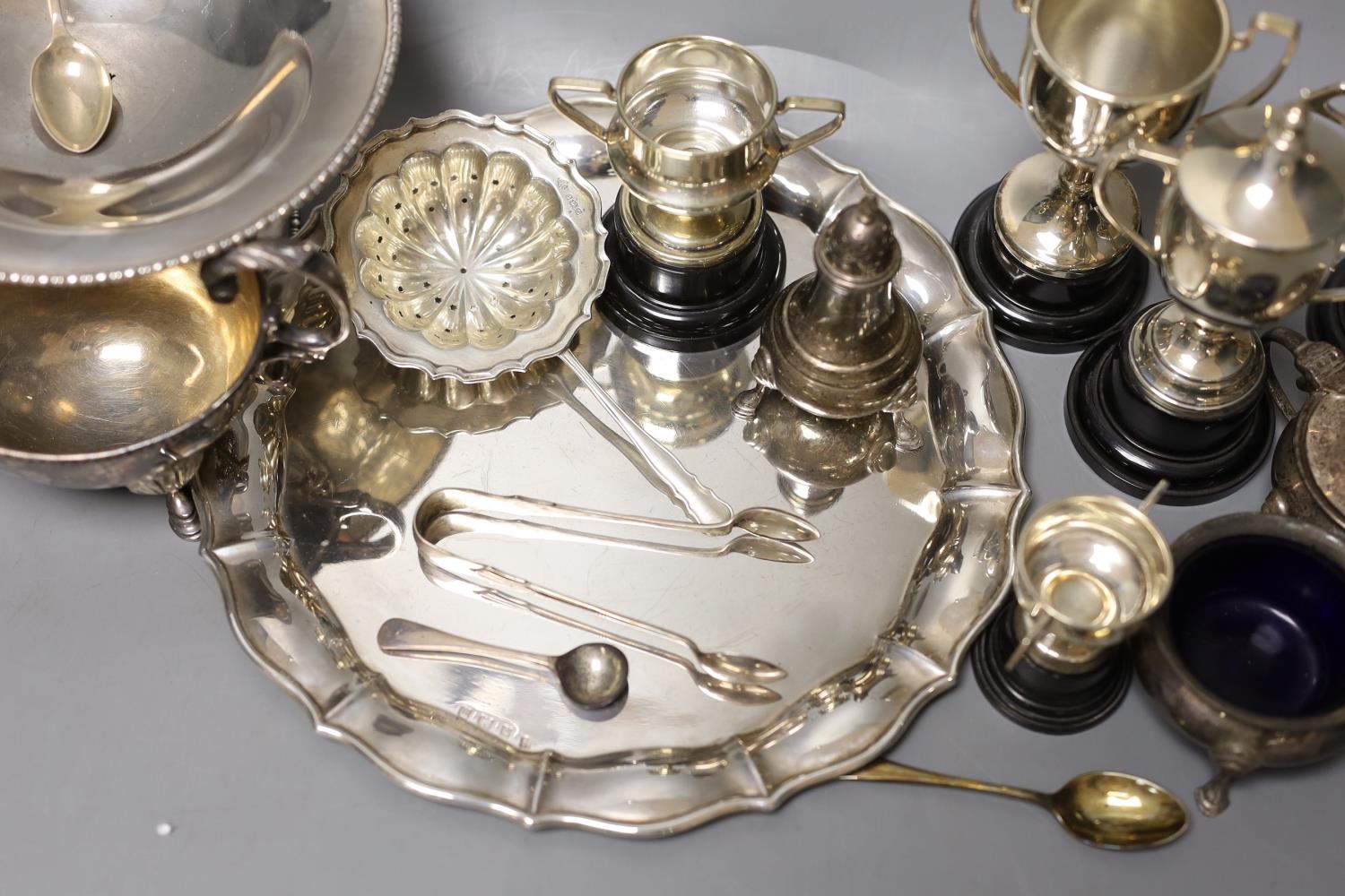 A George V silver salver, a silver tazze, a silver sauceboat, three silver condiments, a silver - Image 3 of 7