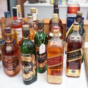 17 various bottles of scotch whisky including Glenfiddich, Johnnie walker, Bells, Whyte & Mackay,