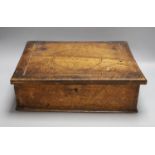 A 17th / early 18th century inlaid oak bible box 39.5cm