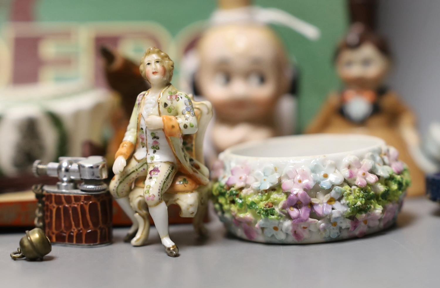 A group of collectables including a Boer War horn cup, a 1930's Betty Boop ceramic scent bottle, a - Image 2 of 5