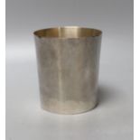 A George III silver pint beaker, John Robins, London, 1780, 97mm, 164 grams(a.f.).