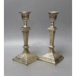 A pair of late Victorian silver candlesticks, by Hawksworth, Eyre & Co, Sheffield, 1894, 21.5cm,