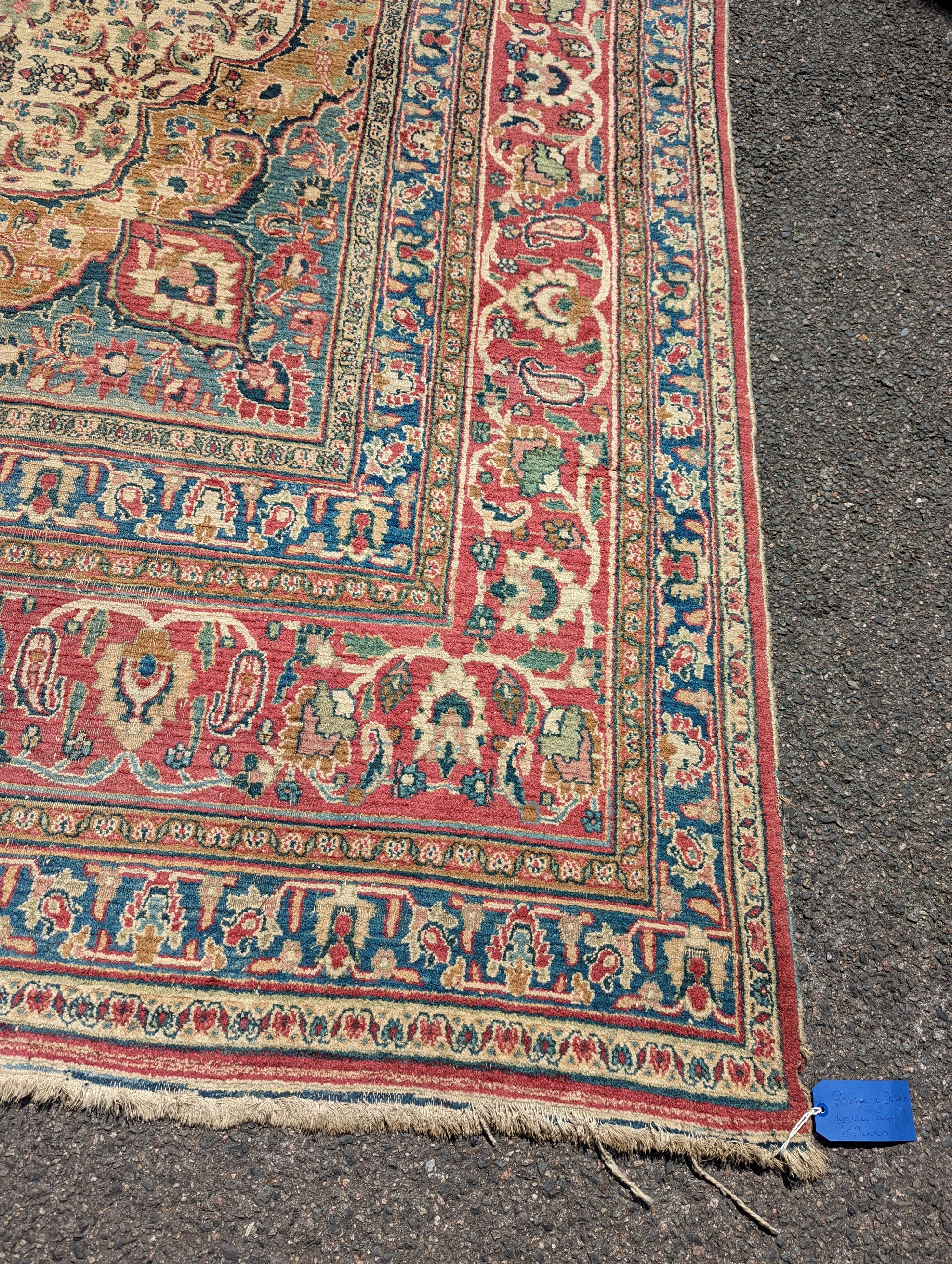 An Isfahan ivory ground carpet, 432 x 330cm - Image 5 of 19