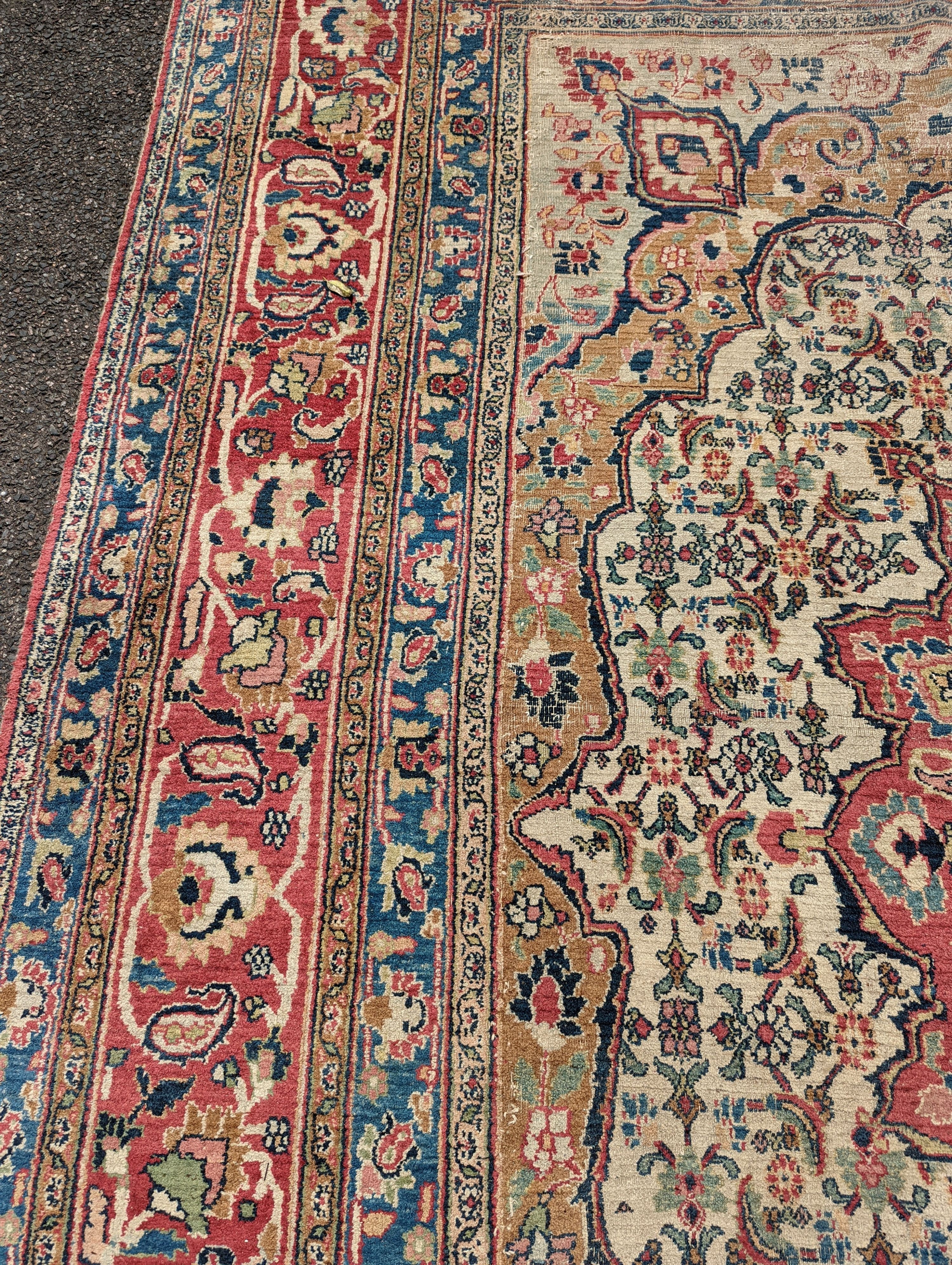 An Isfahan ivory ground carpet, 432 x 330cm - Image 10 of 19