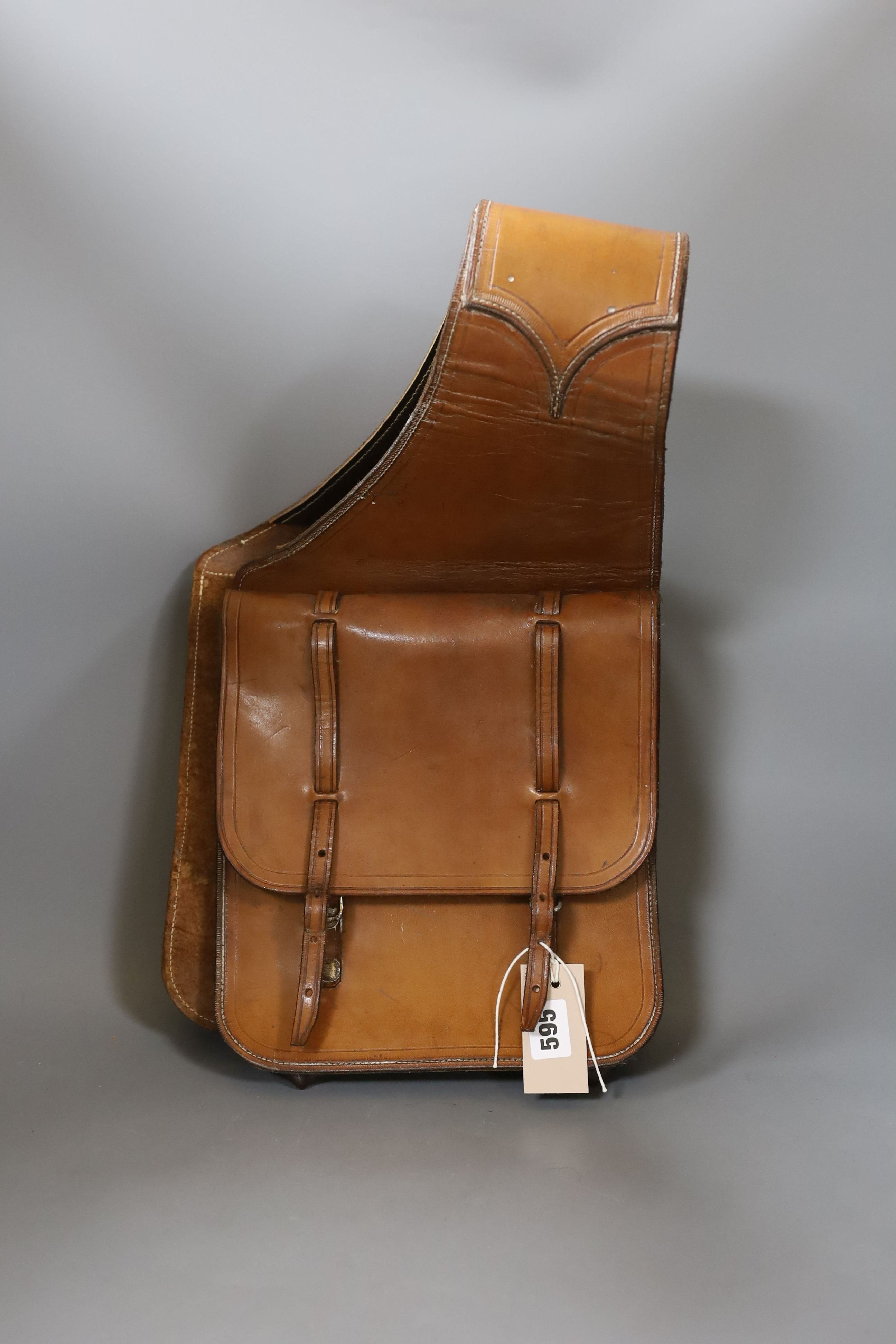 A leather saddle bag - Image 2 of 2