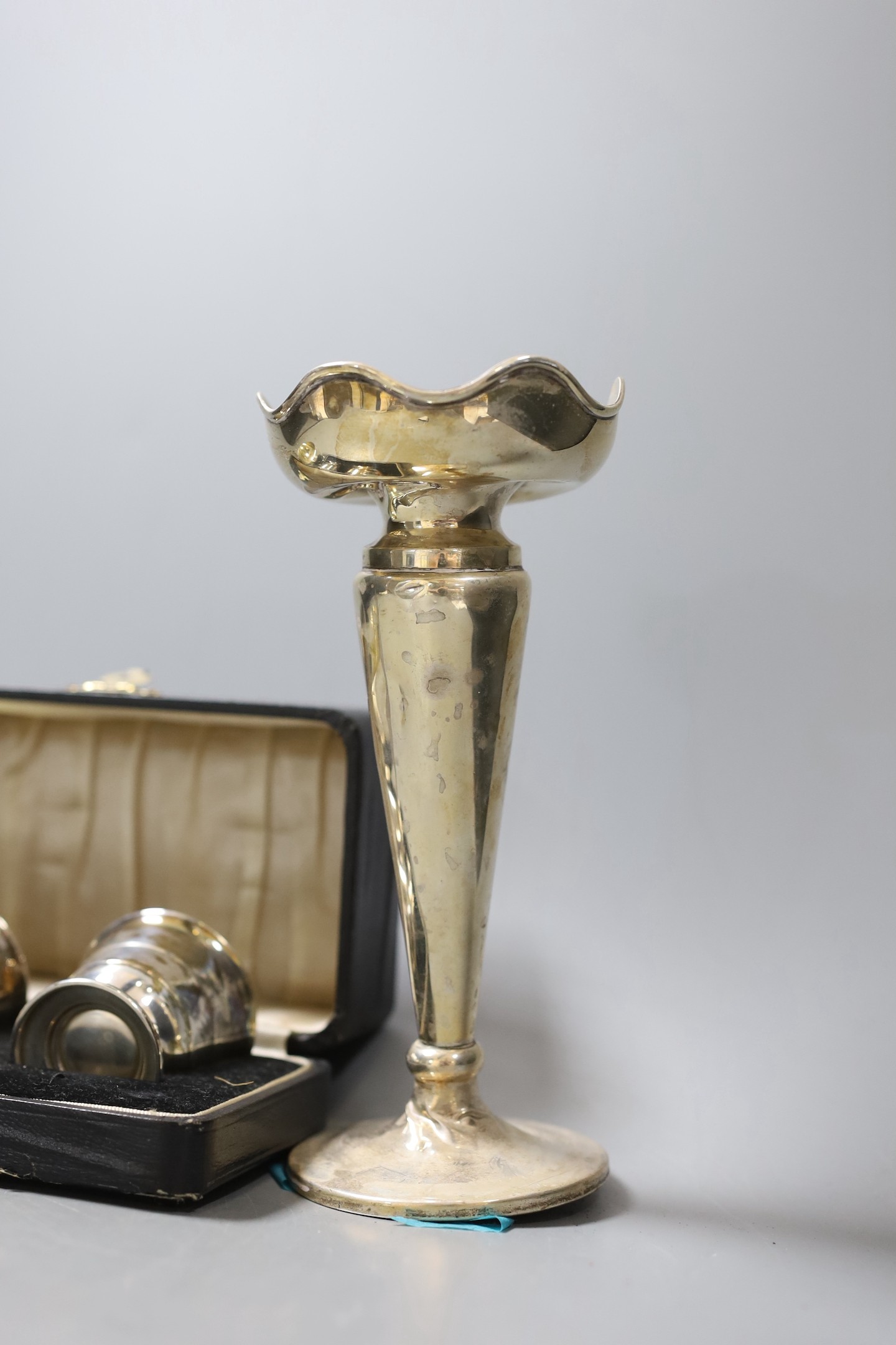 A modern silver sugar bowl, 11.2cm, 6oz a case pair of silver salts and a silver mounted trumpet - Image 4 of 4