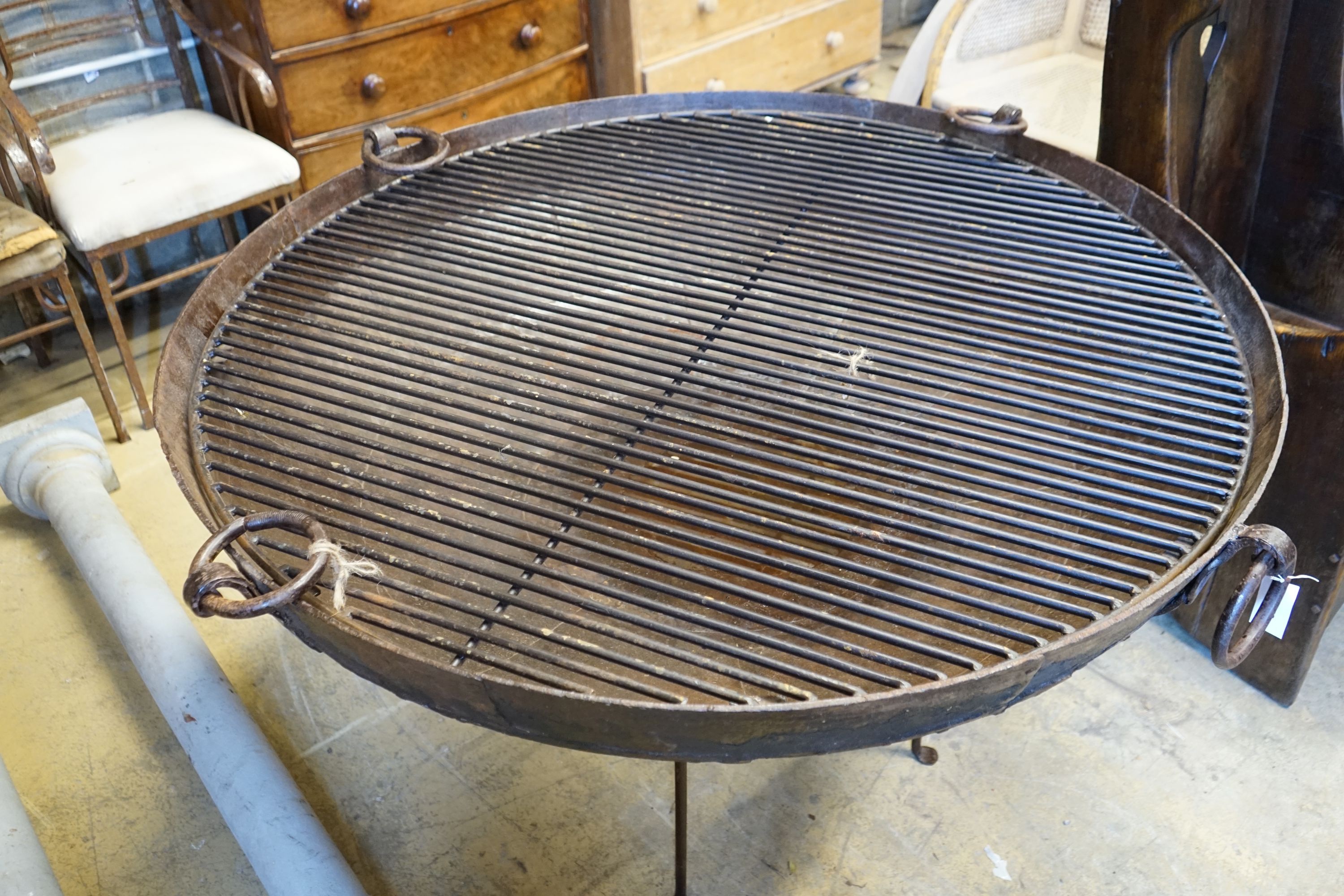 A wrought iron fire pit, diameter 61cm height 57cm - Image 5 of 6