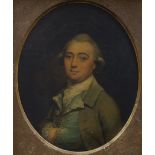 18th century oval oil on canvas, portrait of a gentleman, framed, 37 x 29cm