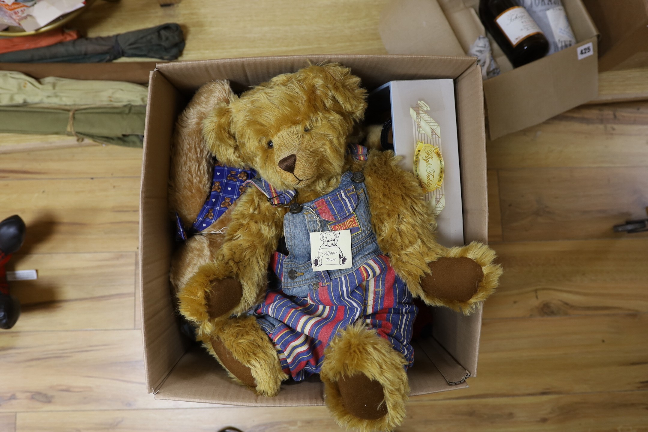 Nine teddy bears including Deans, Tik Tok Bears and Affable Bears - Image 2 of 3