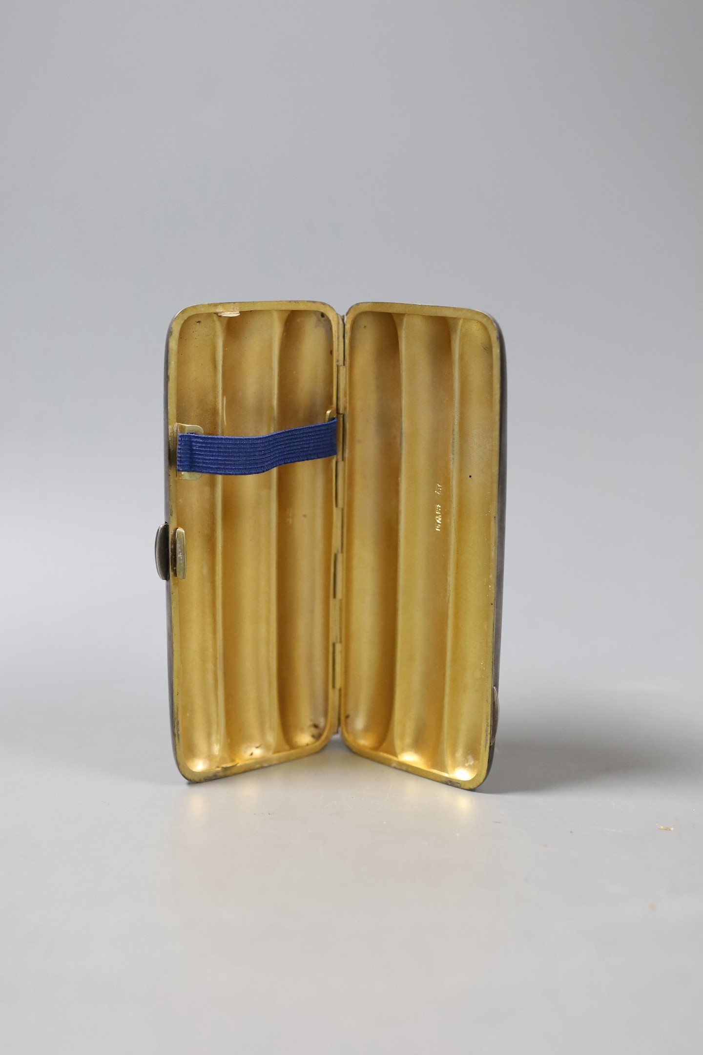 A George V silver three division cigar case, Robert Pringle & Sons, Chester, 1926, 14cm. - Image 2 of 3