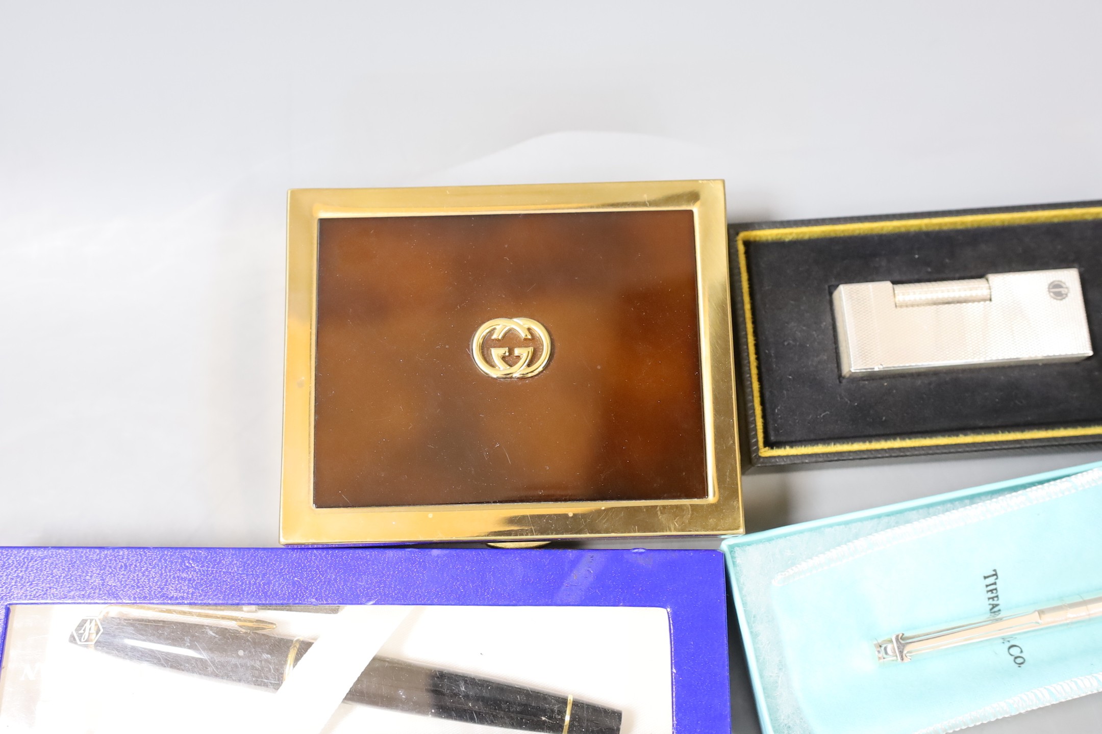 A Tiffany & C pen, a Waterman pen, a Dunhill lighter and a Gucci box - Image 3 of 4