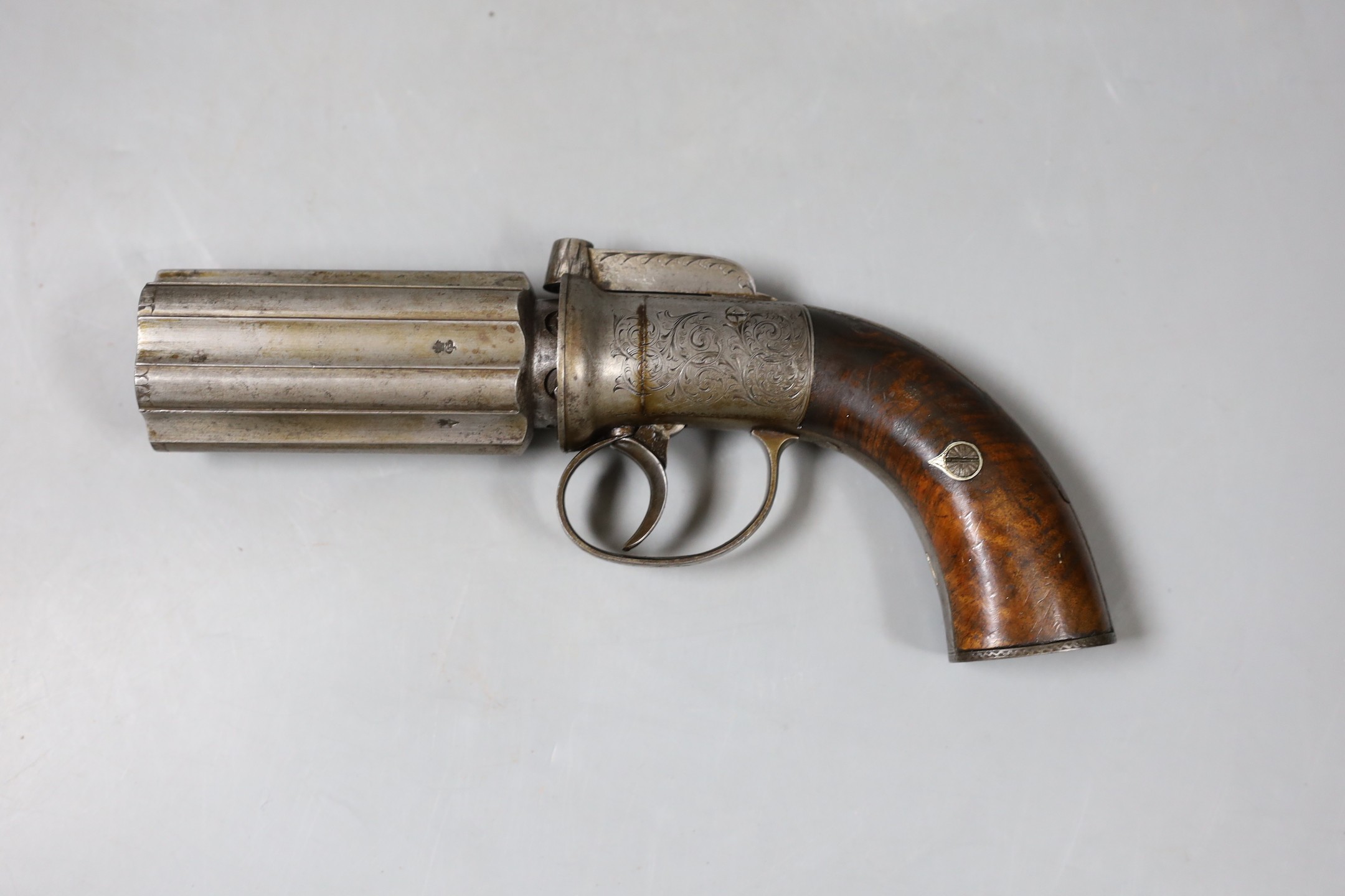 A 19th century six shot pepper box revolver - Image 4 of 5