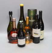 8 bottles of alcohol including cased bottle of Glenfiddich 12 year malt whisky, chateau Saint Jean