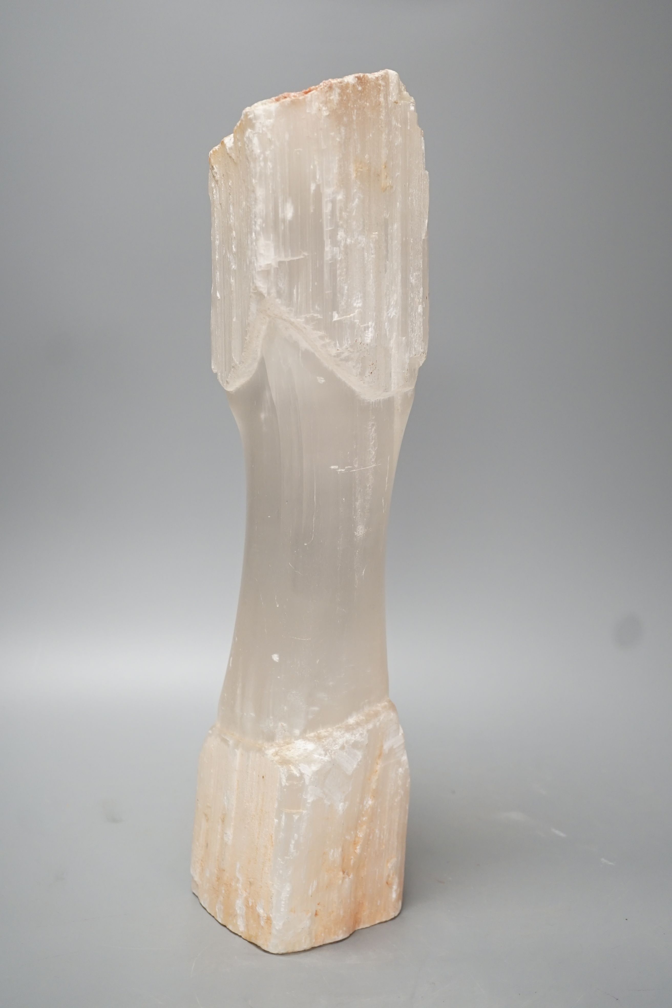 A carved mineral ornament - 33cm long - Image 3 of 4