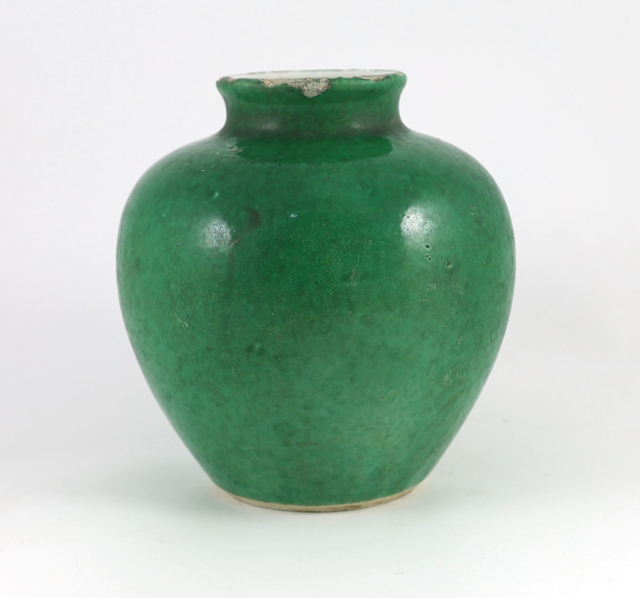 A Chinese green glazed ovoid jar, 18th/19th century on a ring shaped unglazed foot, 21.5cm - Image 2 of 4