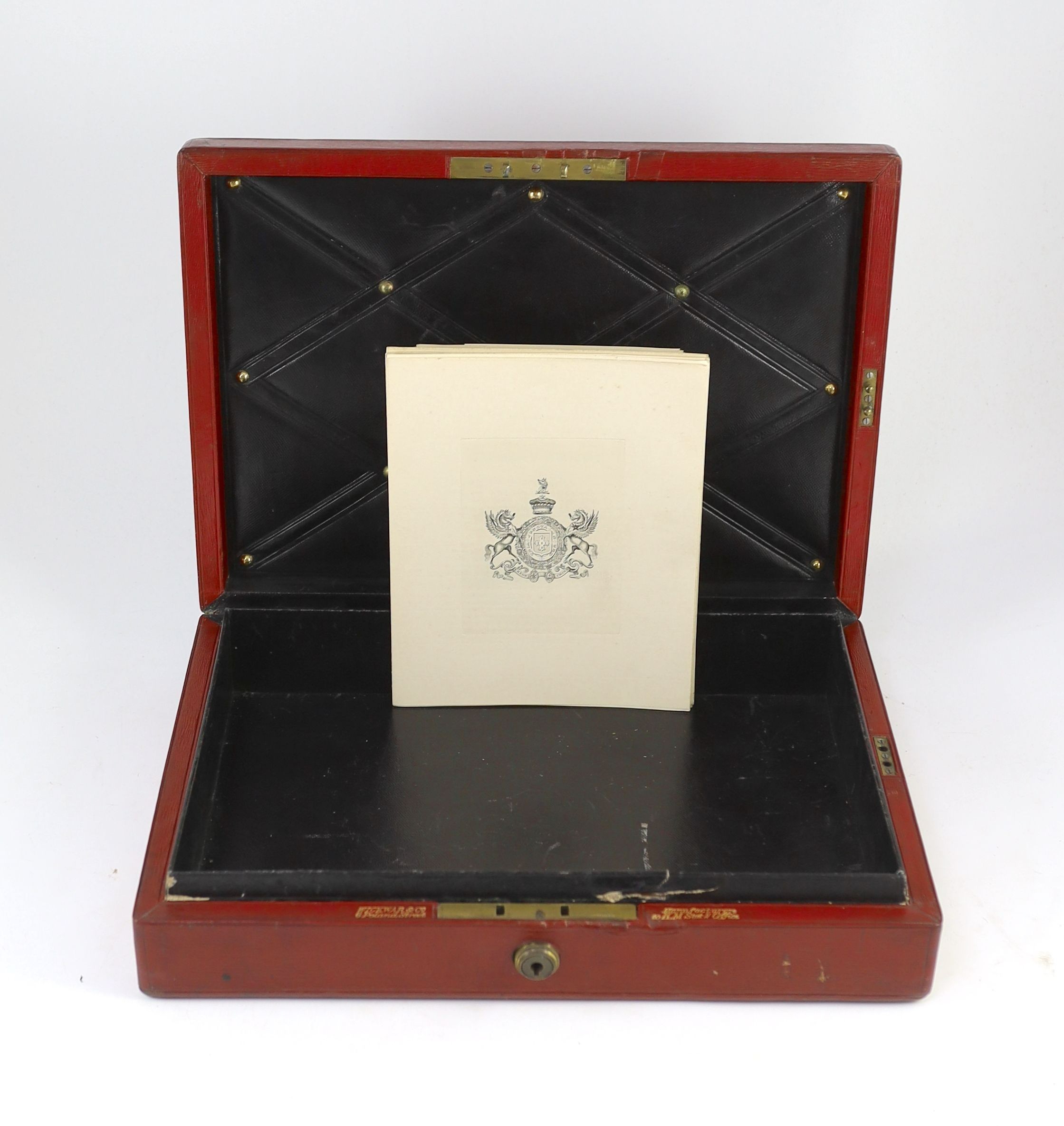 An early 20th century red morocco despatch box, formerly the property of Richard Assheton Cross, b. - Image 4 of 6