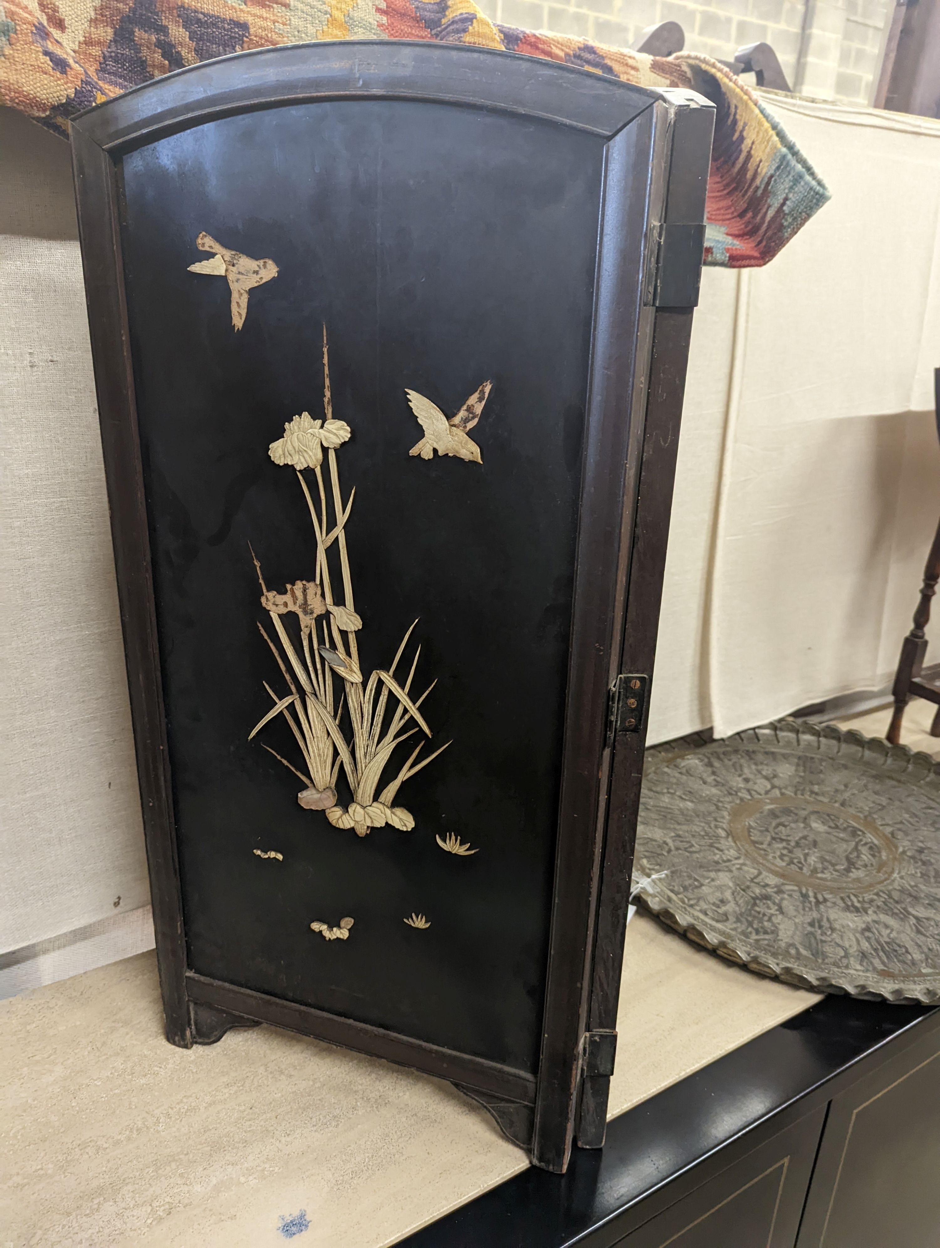 An early 20th century Shibayama type bone mounted lacquer two fold table screen, each panel width - Image 2 of 3