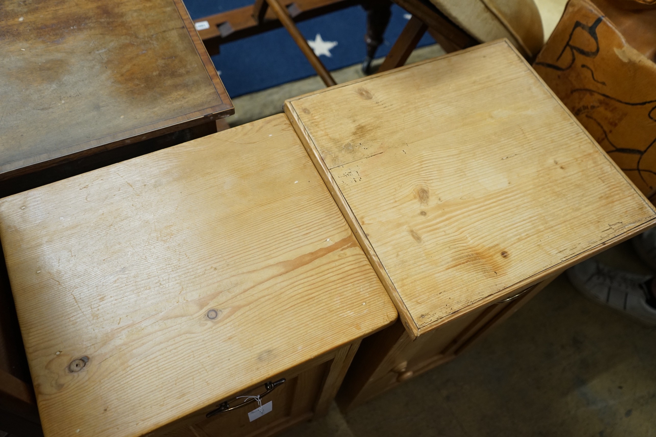 A near pair of 19th century continental pine bedside cabinets, larger width 40cm, depth 38cm, height - Image 2 of 3