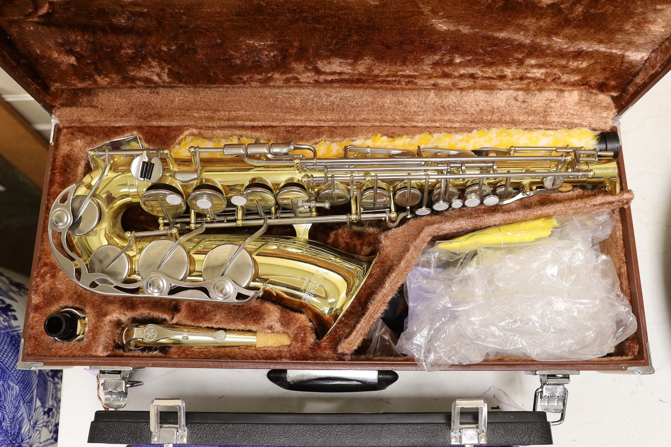 A Yamaha saxophone and a cased Arbiter flute (2) - Image 3 of 3