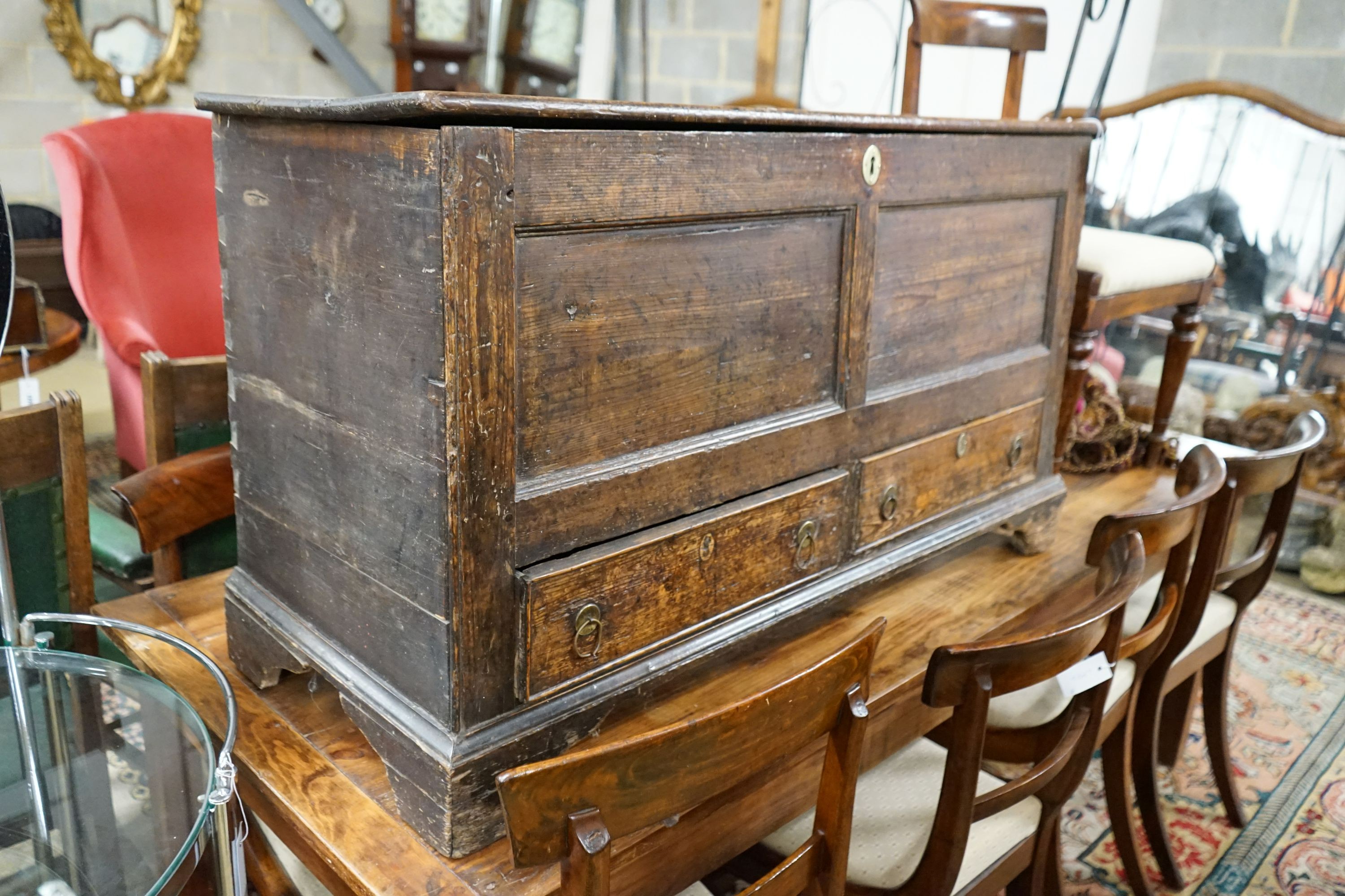 A George III pine mule chest, width 117cm, depth 44cm, height 66cm