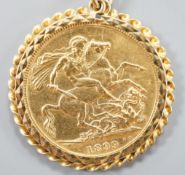 A Victoria 1899 gold sovereign, now in modern 9ct gold pendant mount, 9.6 grams.