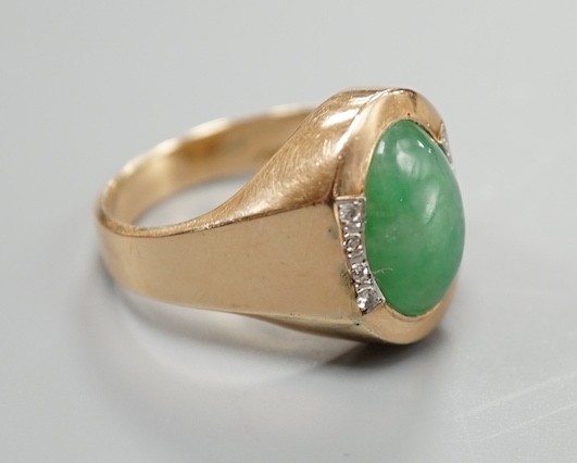 A 14k, cabochon jade and diamond chip set dress ring, size R/S, gross 7.6 grams. - Image 3 of 4