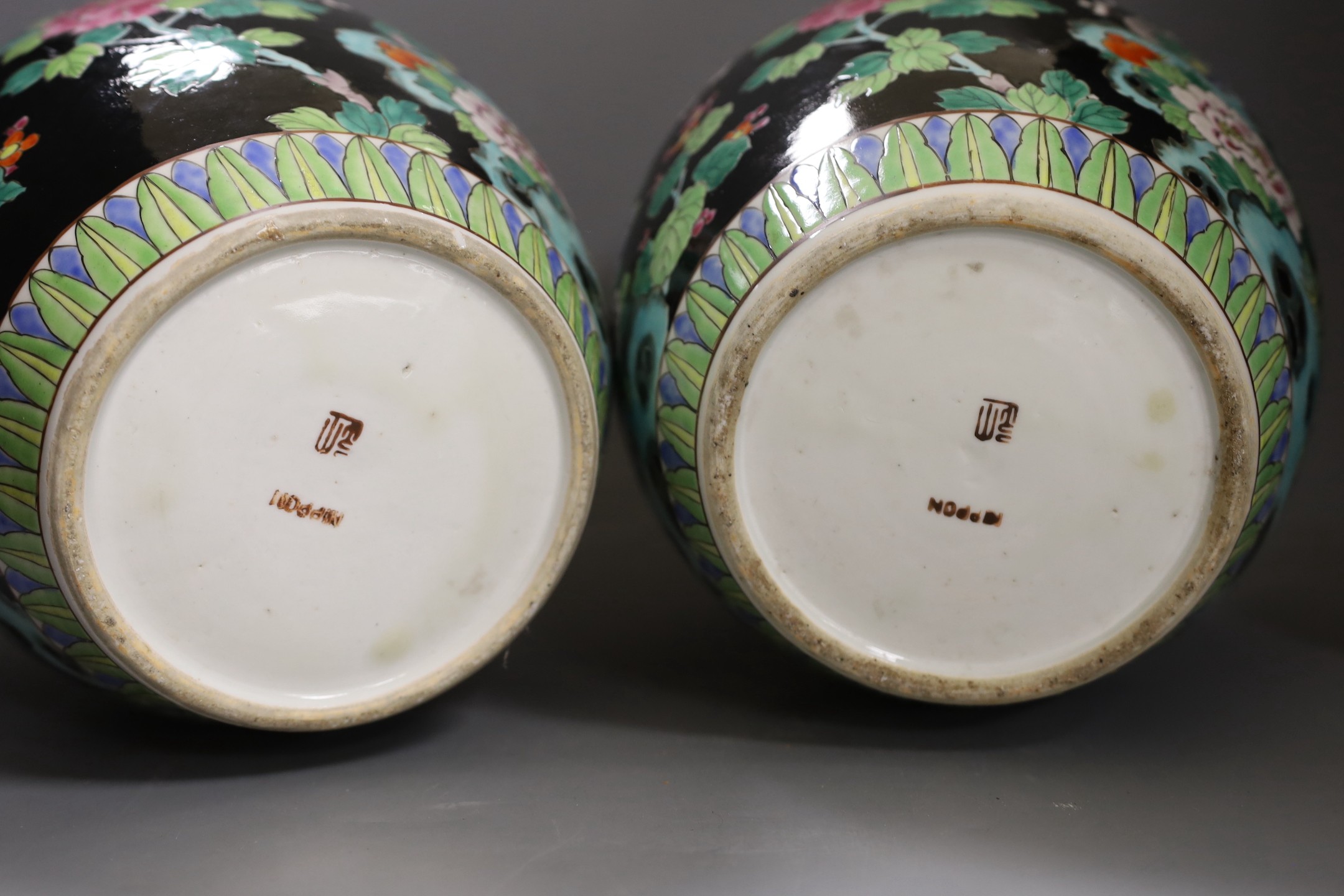 A pair of Japanese famille noire jars and covers, early 20th century, 27cm - Image 5 of 5