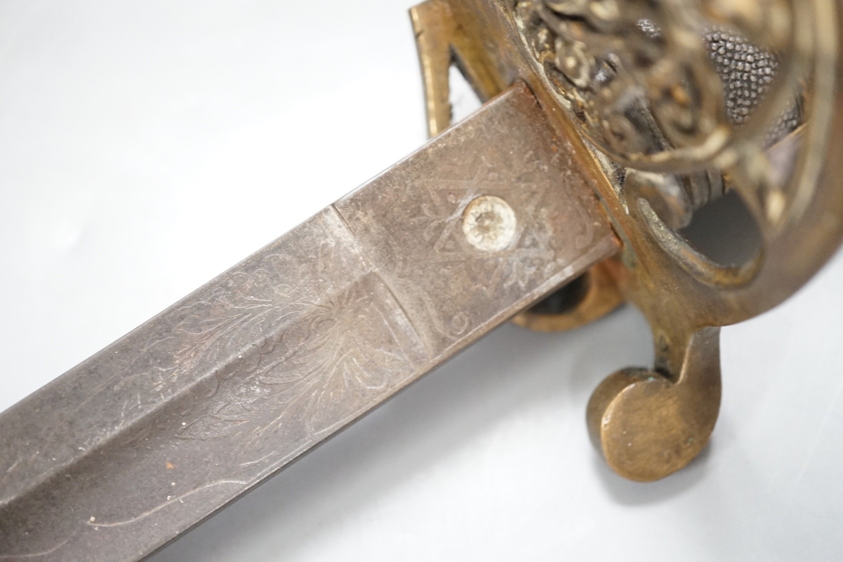 An 1845 pattern Naval officer's sword - Image 2 of 4