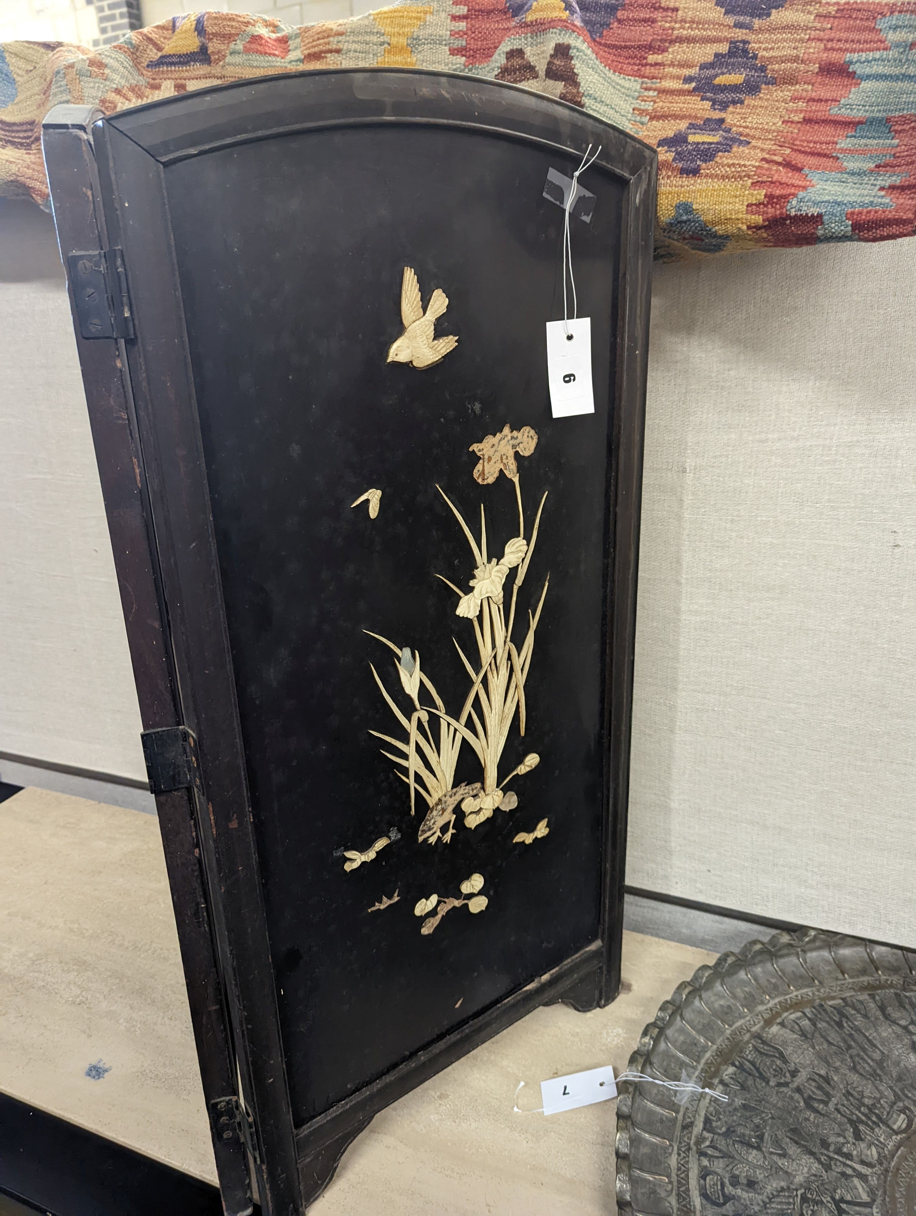 An early 20th century Shibayama type bone mounted lacquer two fold table screen, each panel width - Image 3 of 3