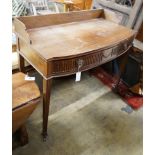 An Edwardian Chippendale revival mahogany bowfront wash stand, width 99cm, depth 50cm, height 88cm