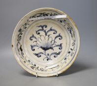 An Annamese blue and white dish, Hoi An hoard, 15th century - 24cm diameter