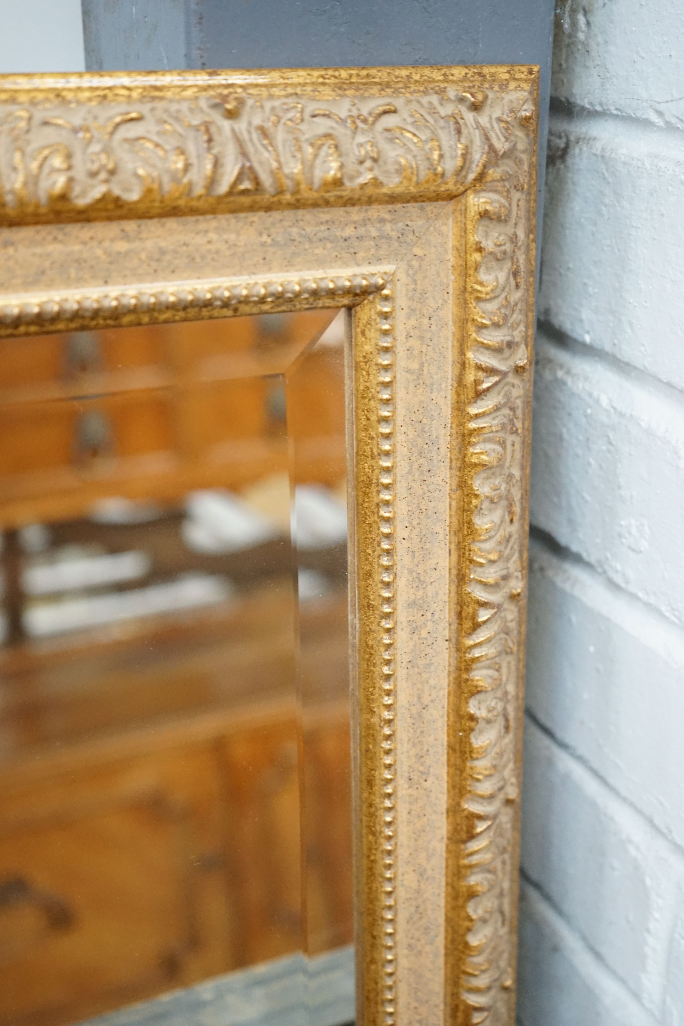 A reproduction gilt framed wall mirror, width 103cm, height 135cm - Image 4 of 4