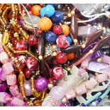 A quantity of assorted costume jewellery.