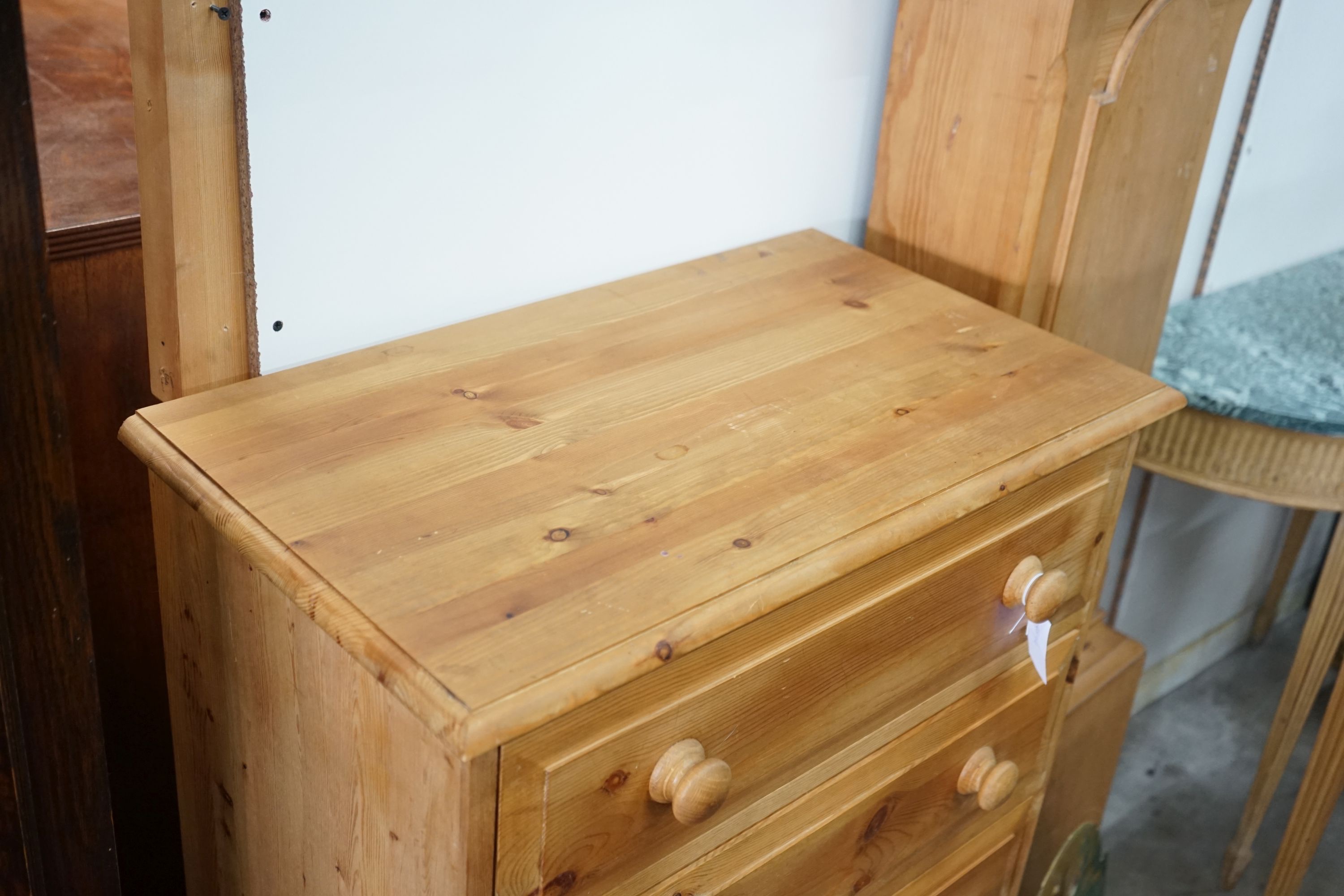 A small modern pine five drawer chest, width 69cm, depth 40cm, height 106cm - Image 2 of 3