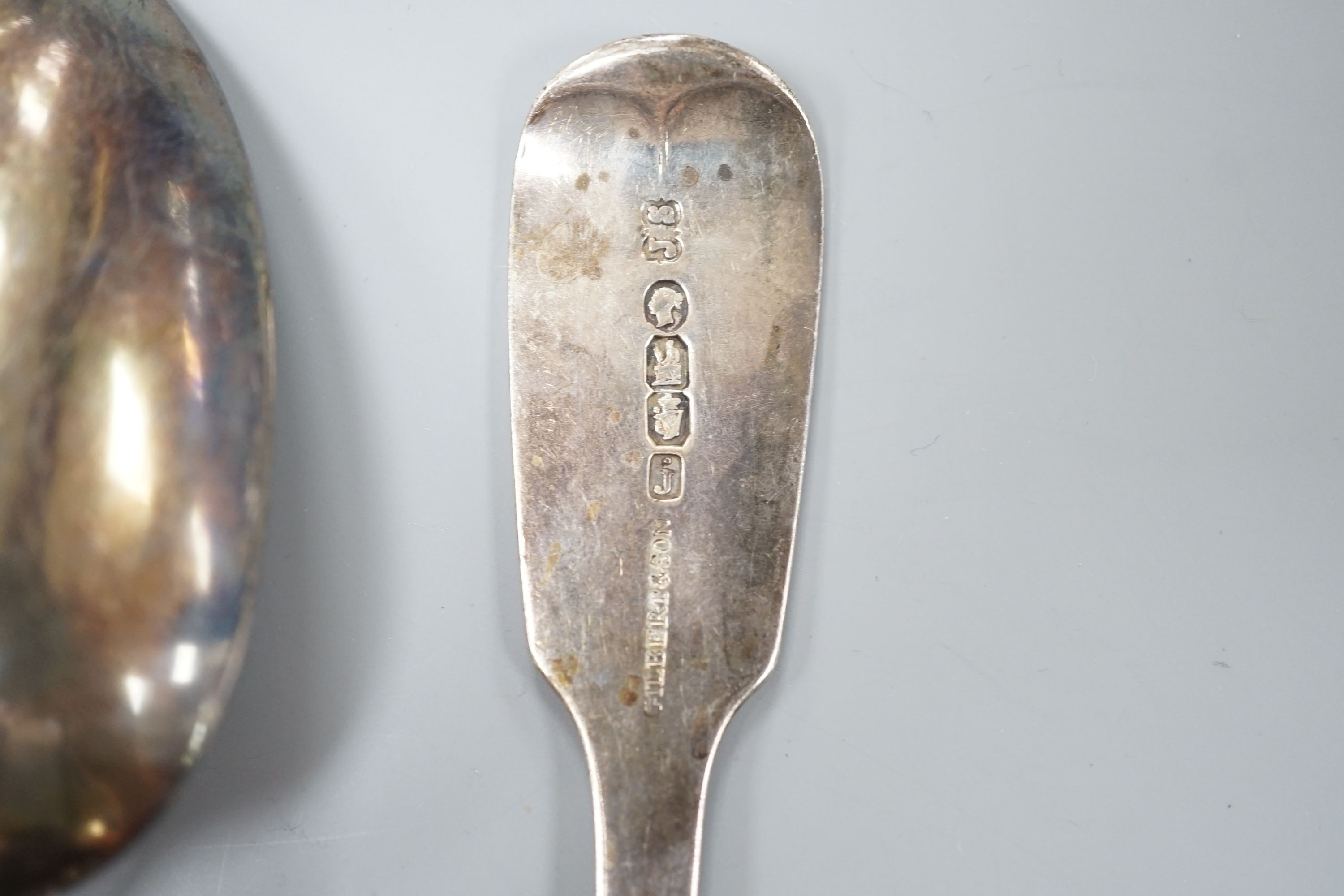 A pair of Victorian Irish silver fiddle pattern dessert spoons, Dublin, 1854, 18.1cm and two 18th - Image 6 of 7