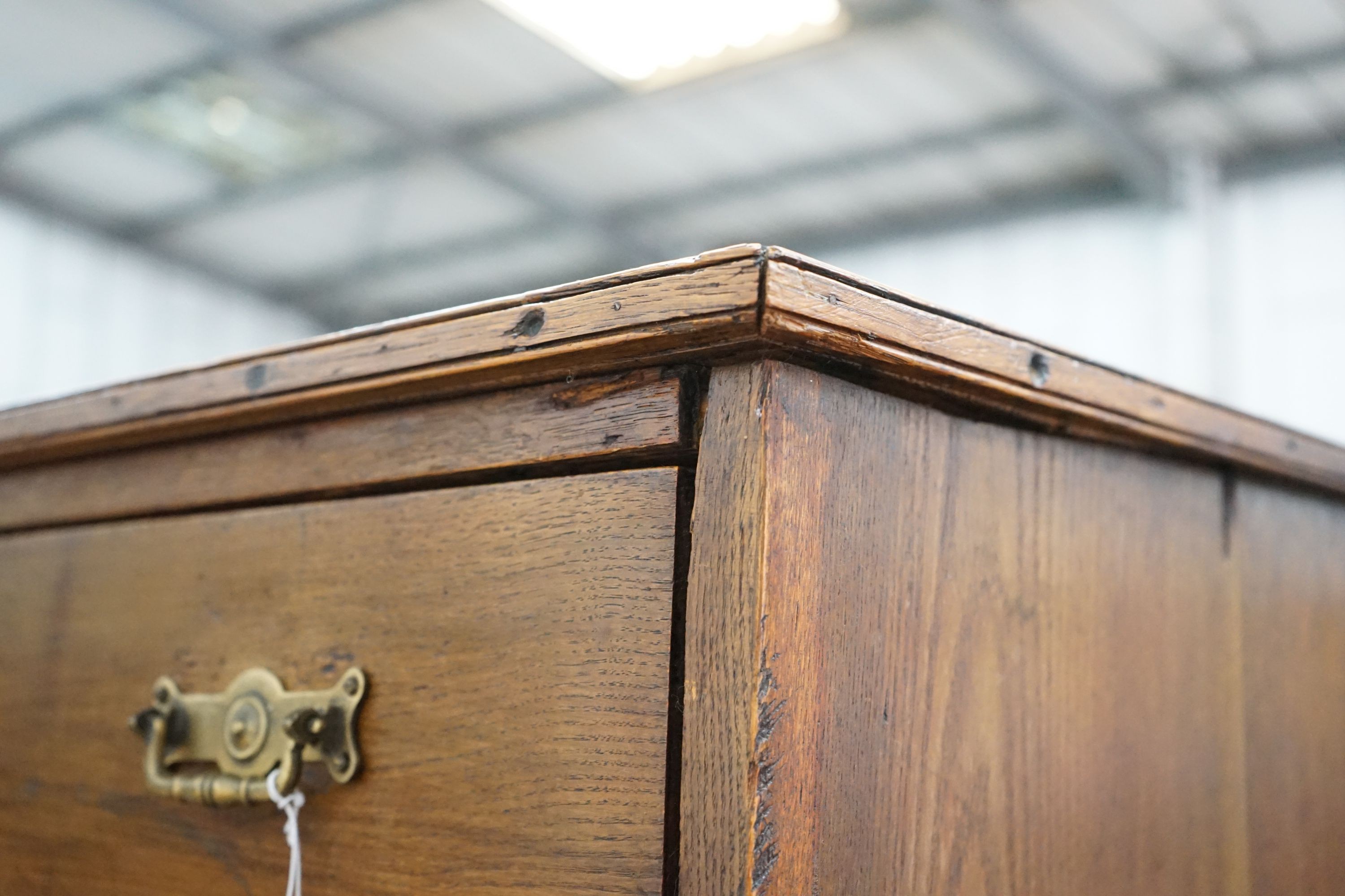 An early 20th century oak three drawer chest, width 77cm, depth 43cm, height 67cm together with an - Bild 4 aus 4