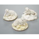 A pair of Samuel Alcock porcelain models of a ram and a ewe, d.1835–50, impressed mark ‘86’, largest