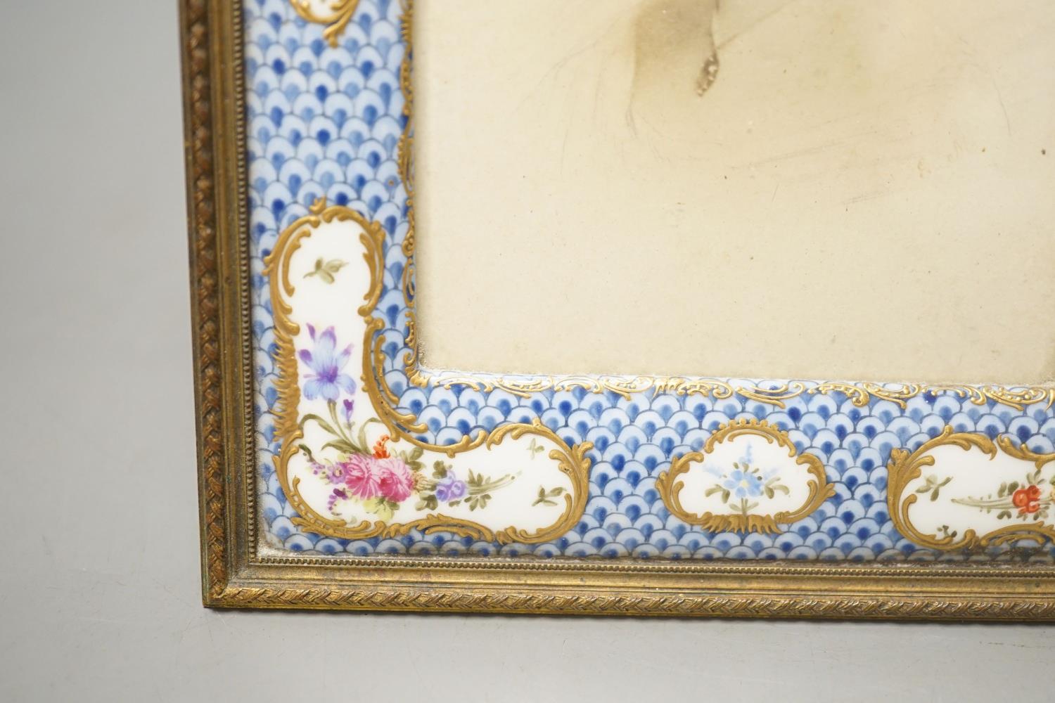 A late 19th century Dresden porcelain and ormolu mounted easel frame, height 23cm - Image 4 of 4