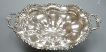 A 19th century Russian 84 zolotnik embossed tow handled fruit bowl, assay master, Dmitri