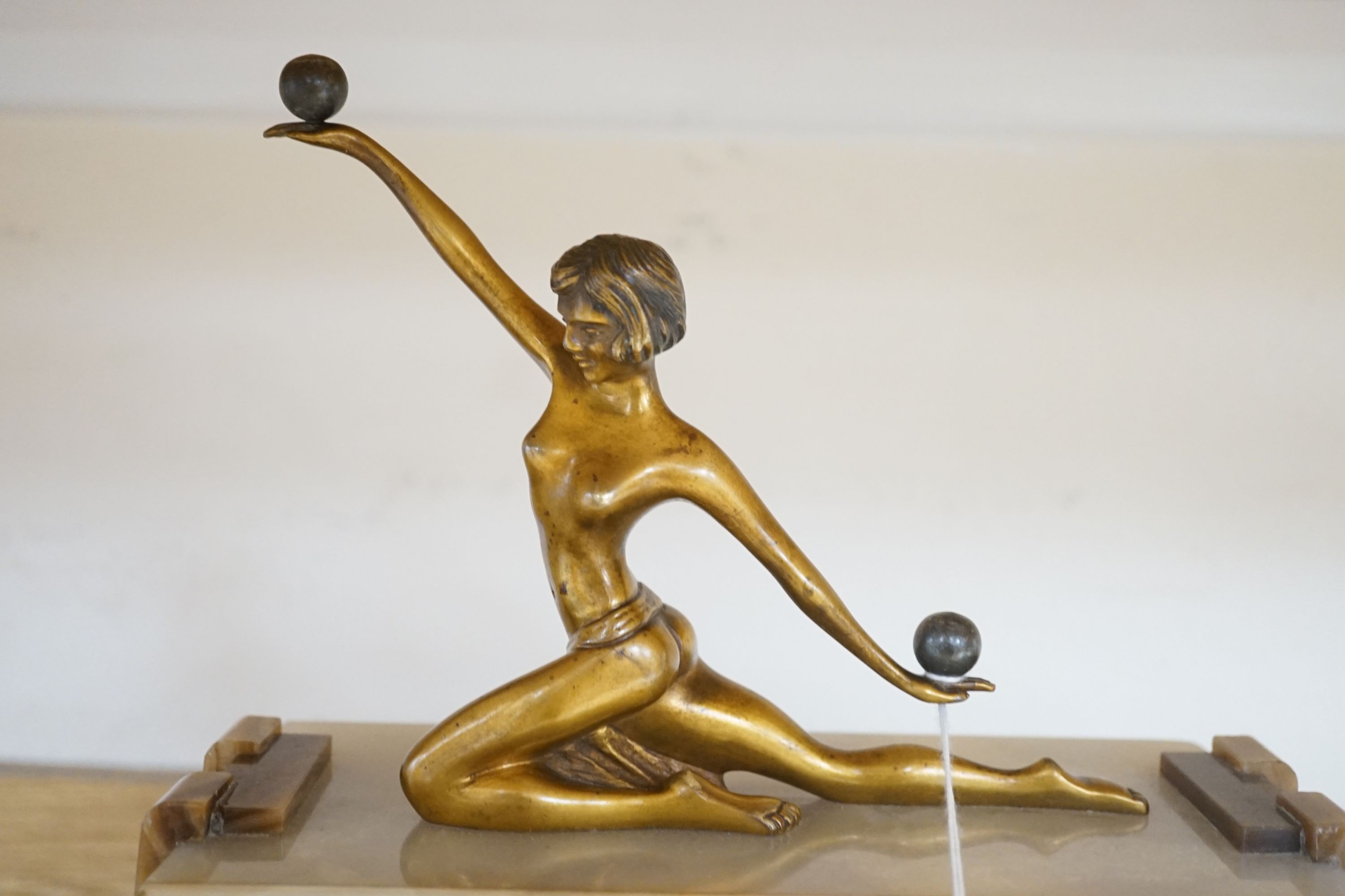 An Art Deco marble and bronze figural clock 52cm - Image 3 of 3