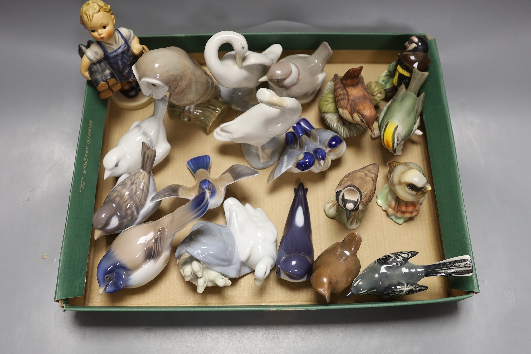 A collection of various Copenhagen and other porcelain birds, together with a Goebel figure (19) - Image 2 of 2