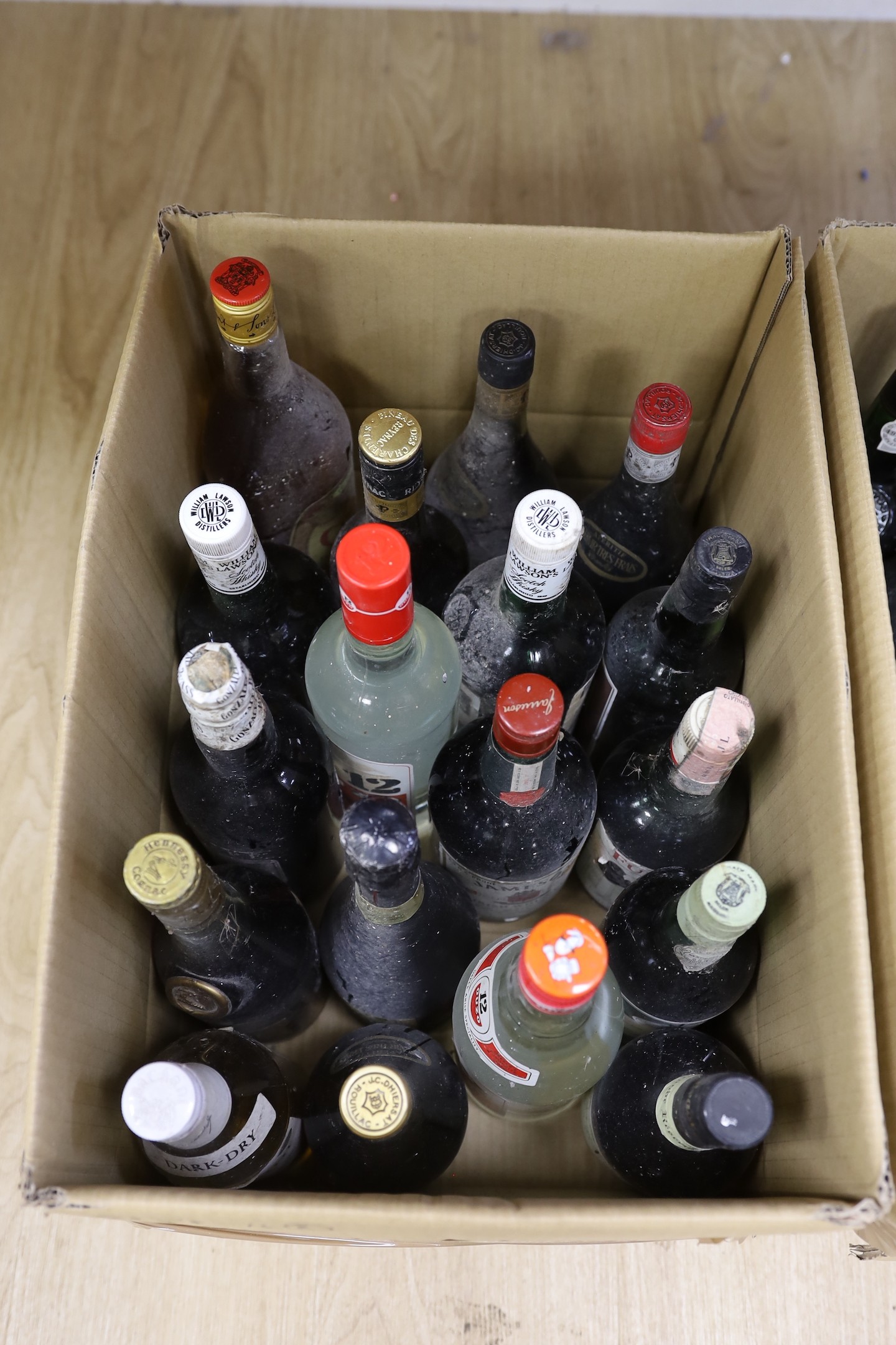 33 bottles of mixed wines and spirits - Image 2 of 3