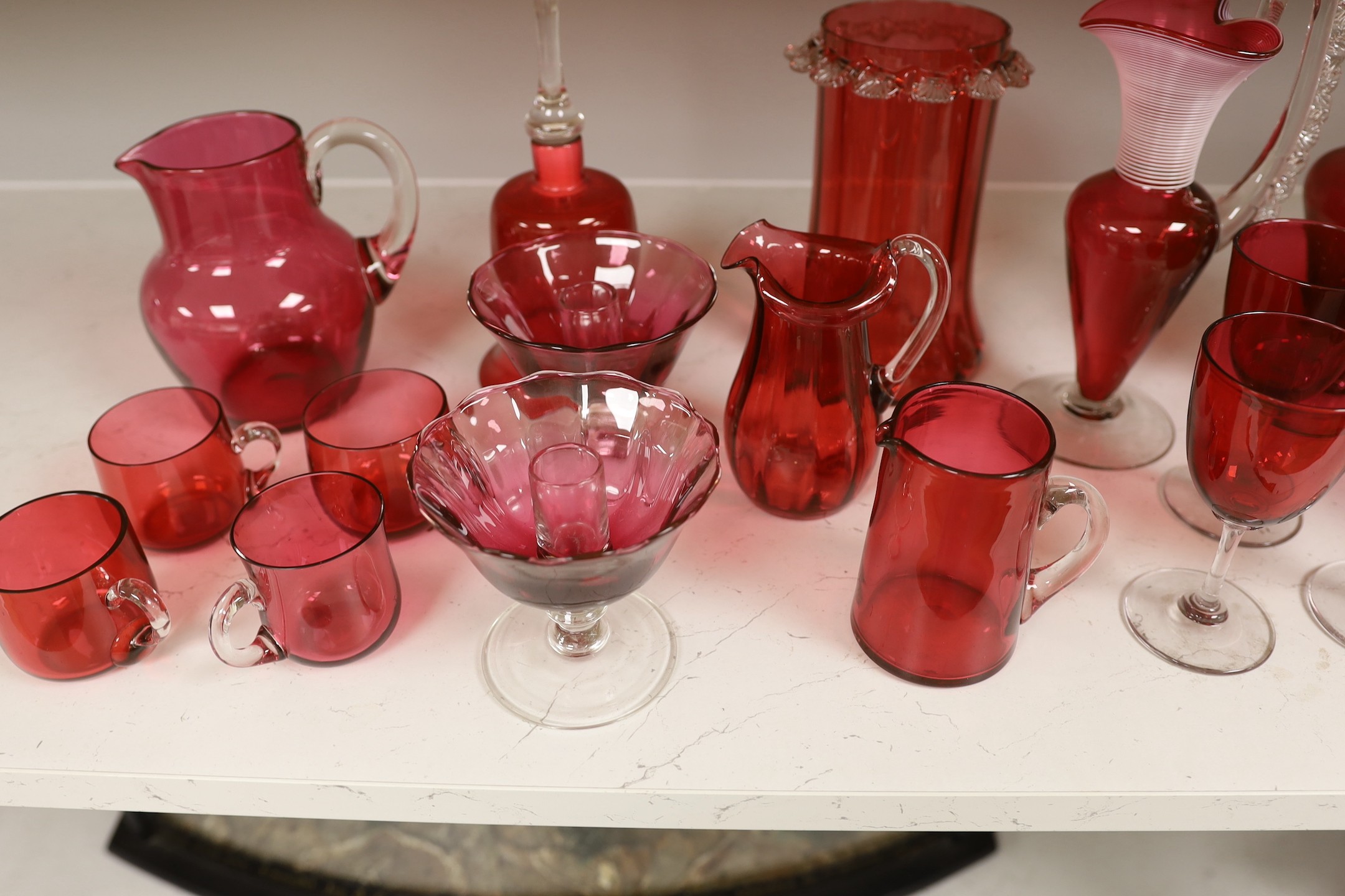 A quantity of various late 19th/early 20th century cranberry glass - Image 3 of 5