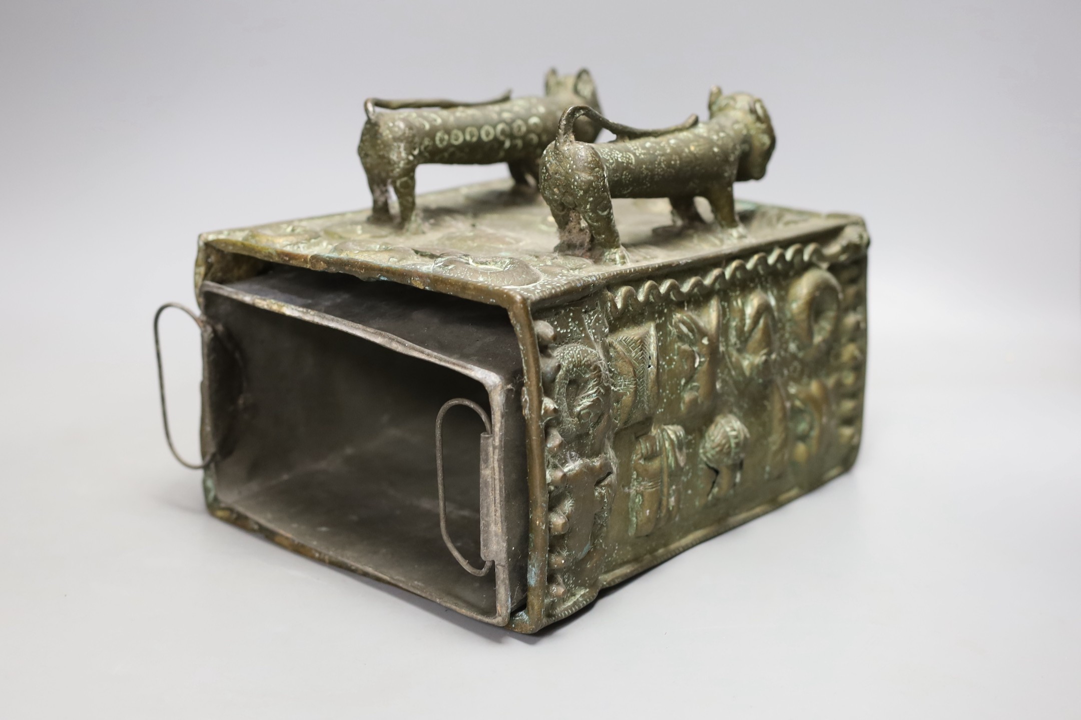 A Yoruba/ Benin (?) bronze ‘leopard’ fitting - 19th century - 20.4cm wide - Image 2 of 2