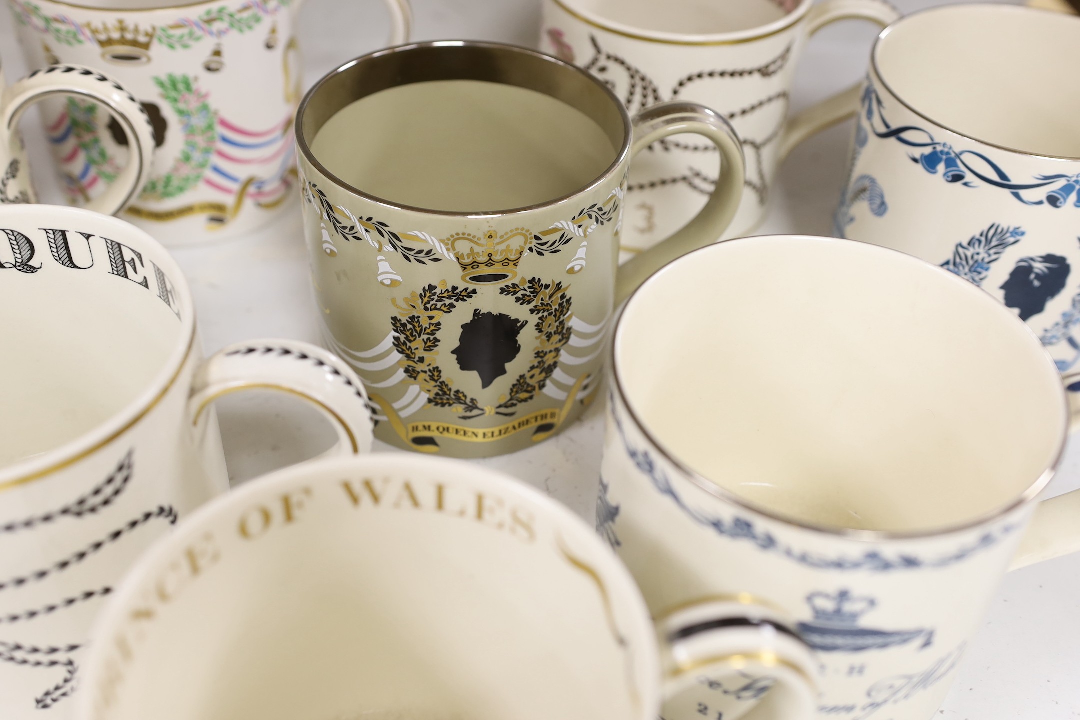 A collection of eight Wedgwood Richard Guyatt Royal commemorative mugs - Image 3 of 3