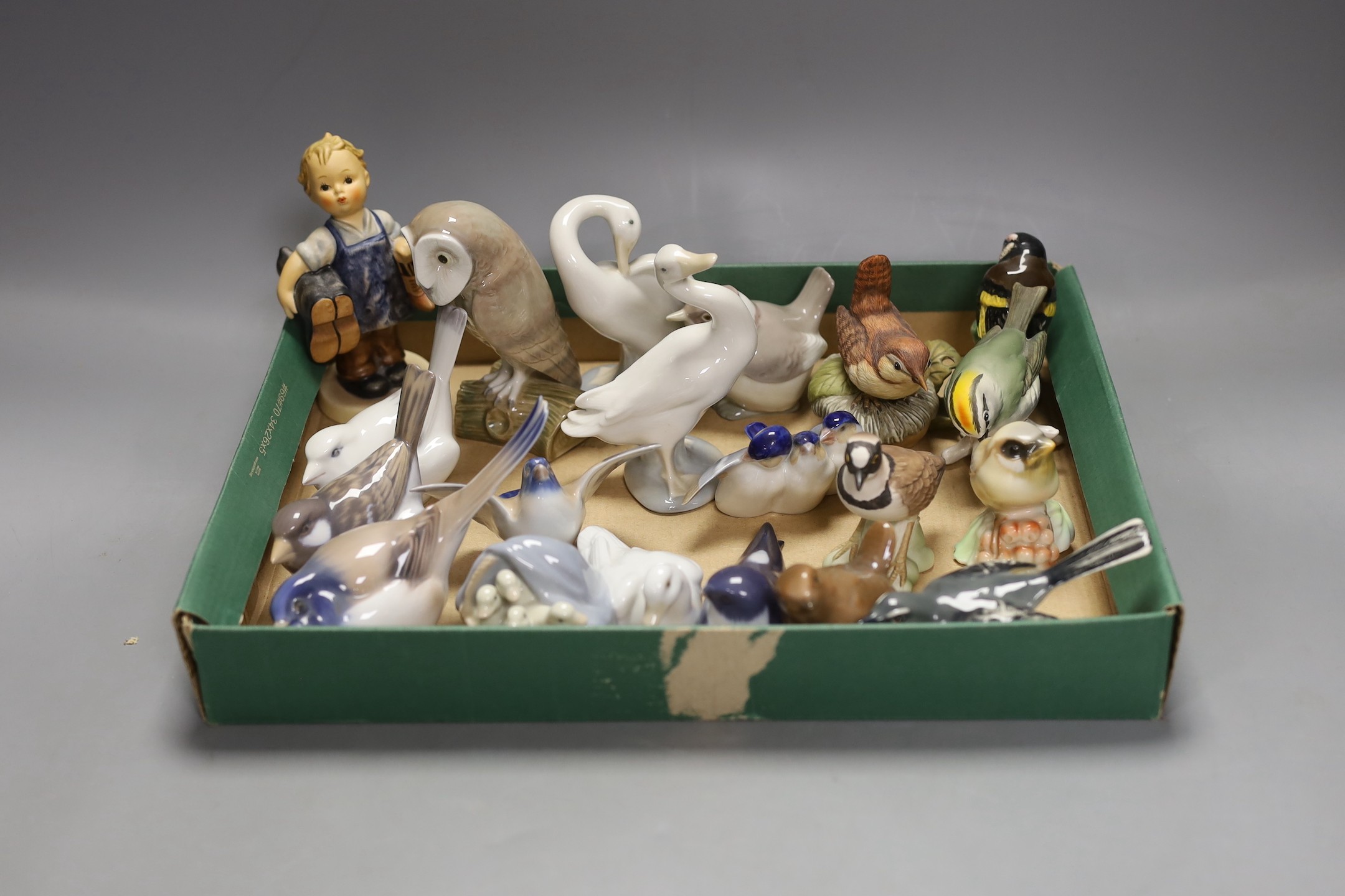 A collection of various Copenhagen and other porcelain birds, together with a Goebel figure (19)