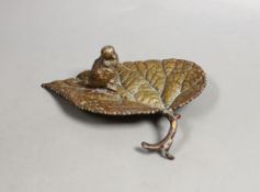 A cast brass bird and leaf dish - 16cm wide