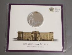A UK Royal Mint 2015 Buckingham Palace commemorative £100 pound fine silver coin